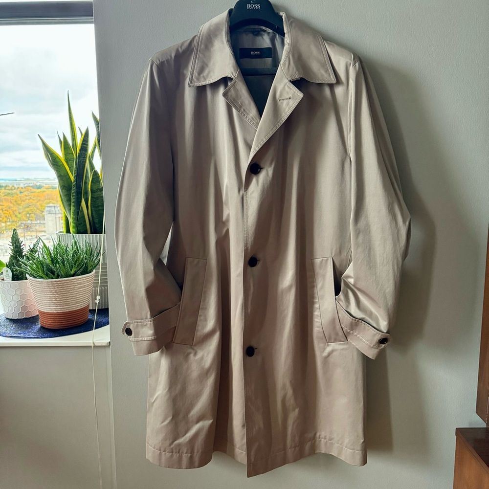 Men’s Hugo Boss trench coat, taupe, size 46R - only worn one season, like new!